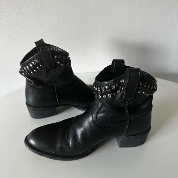 Frye Black Leather Studded Low Cowboy Boots - Picture 9 of 10